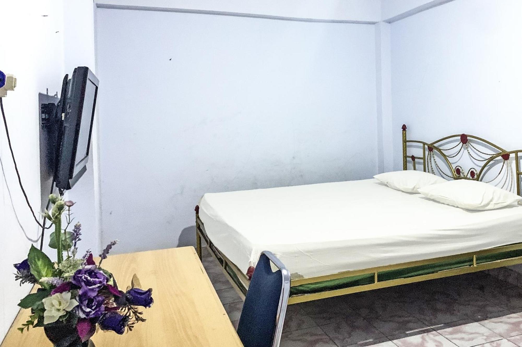 Oyo 91757 Surya Hotelneartaman Anggrek Pkk Watansoppeng Lalabata 외부 사진