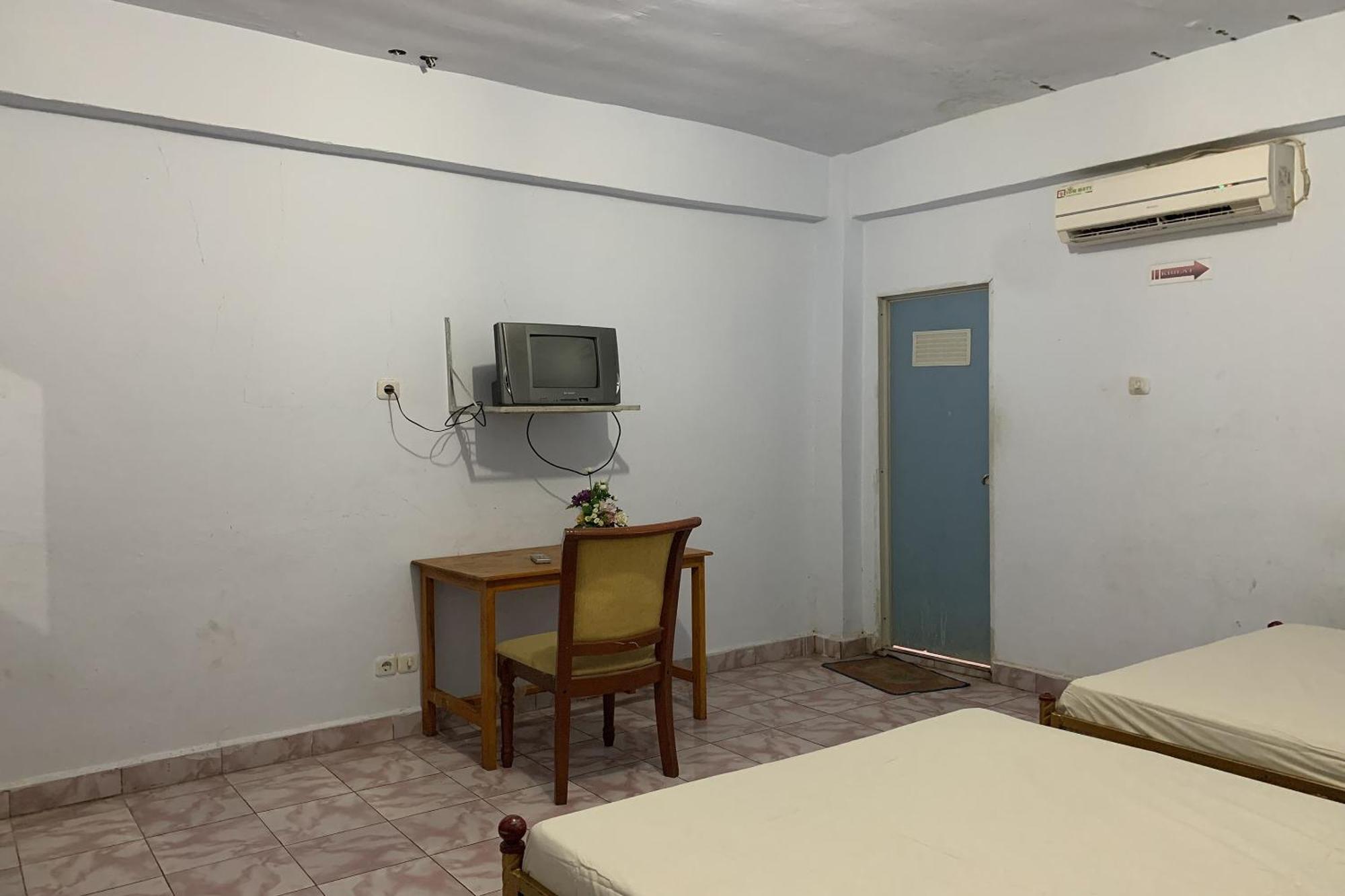Oyo 91757 Surya Hotelneartaman Anggrek Pkk Watansoppeng Lalabata 외부 사진